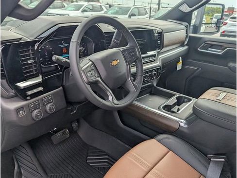 New 2026 Chevrolet Silverado 2500 High Country w/ High Country Premium Package image 13