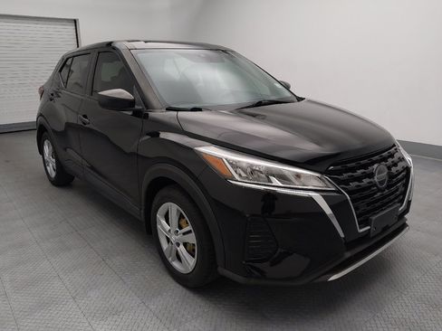 Used 2021 Nissan Kicks S FWD image 13