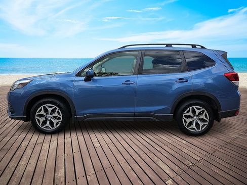 Used 2022 Subaru Forester Premium AWD/4WD image 7
