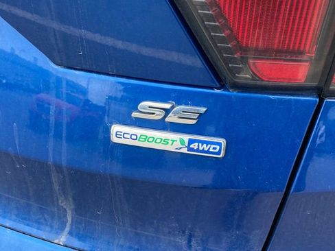 Used 2018 Ford Escape SE image 10