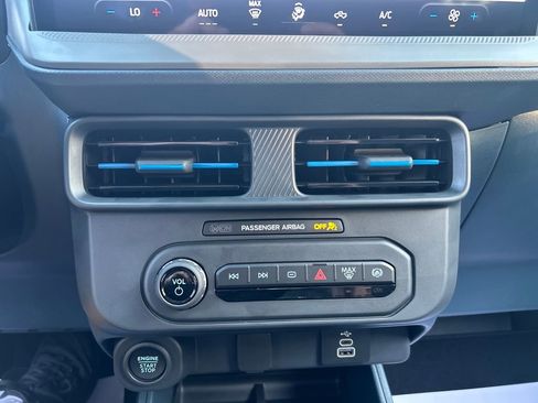 New 2025 Ford Maverick Lobo image 32