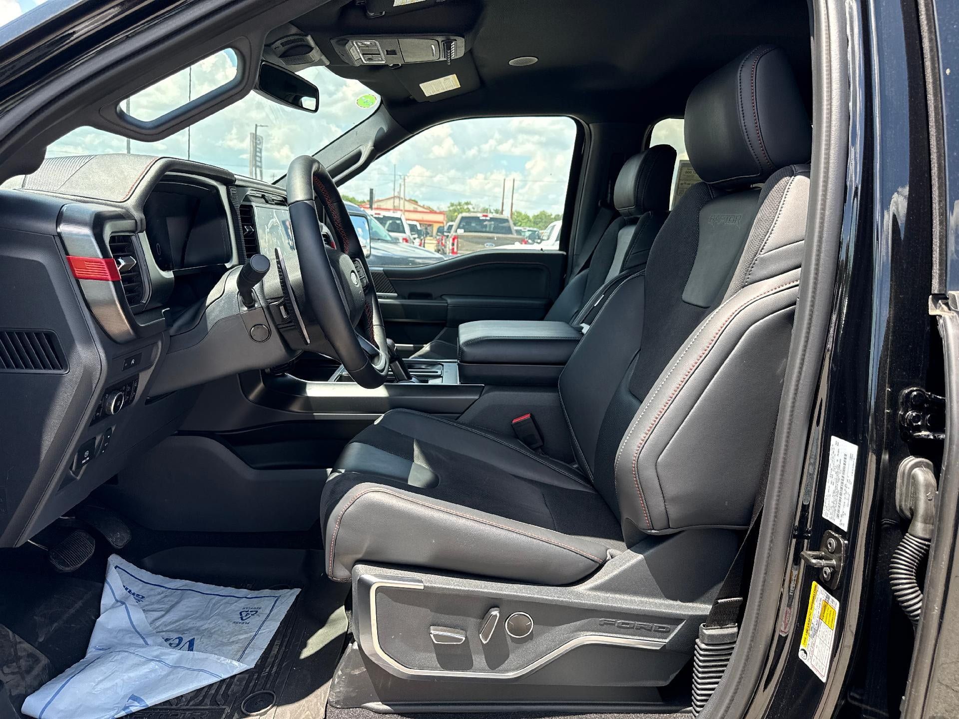 New 2025 Ford F150 Raptor AWD/4WD image 15