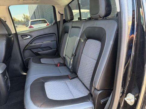Used 2016 Chevrolet Colorado Z71 RWD image 16