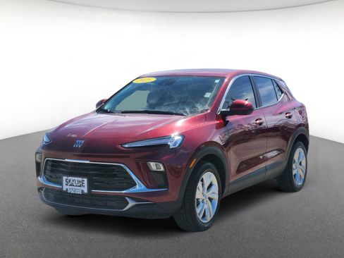 Used 2025 Buick Encore GX Preferred w/ Advanced Technology Package image 2