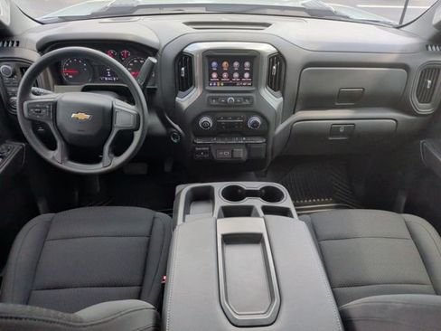 Used 2025 Chevrolet Silverado 2500 Custom AWD/4WD image 29
