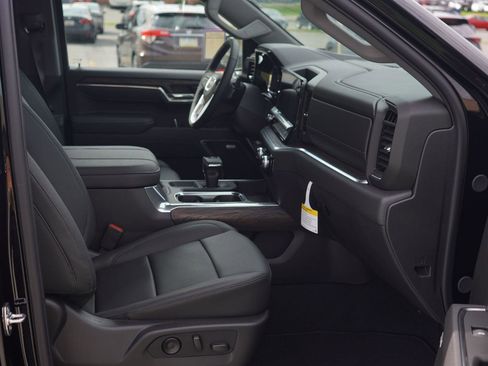 New 2026 GMC Sierra 1500 SLT w/ SLT Premium Package image 28