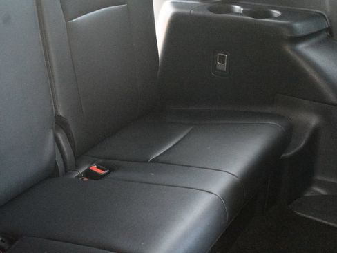 Used 2025 Toyota Highlander XSE AWD/4WD image 33