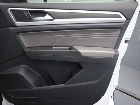 Used 2022 Volkswagen Atlas SE FWD image 30