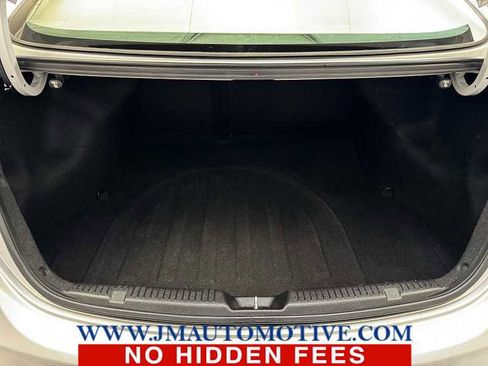 Used 2013 Hyundai Elantra GLS w/ Preferred Pkg image 16