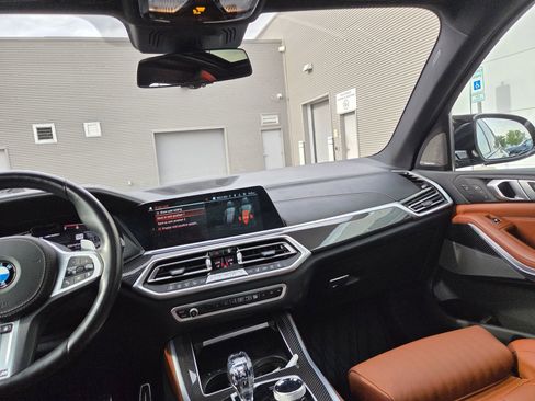 Used 2022 BMW X5 M50i w/ Executive Package AWD/4WD image 26