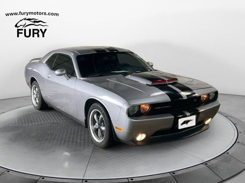 Used 2014 Dodge Challenger R/T Plus RWD image 1