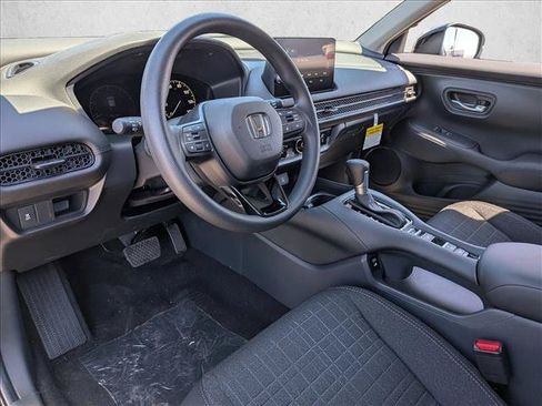 New 2027 Honda HR-V LX image 3