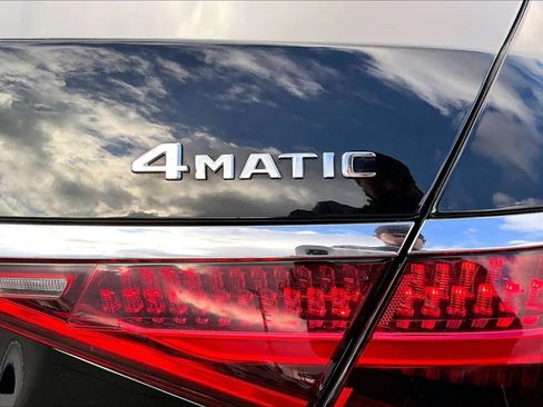 Certified 2022 Mercedes-Benz S 500 4MATIC w/ AMG Line Package image 10