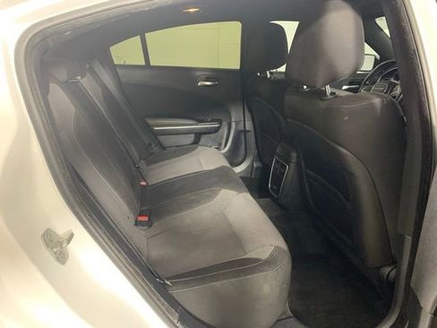 Used 2015 Dodge Charger SXT image 25