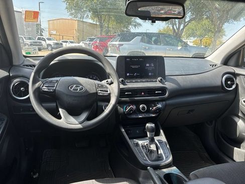 Used 2022 Hyundai Kona SEL FWD image 14