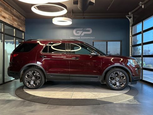 Used 2018 Ford Explorer Sport w/ Equipment Group 401A AWD/4WD image 2