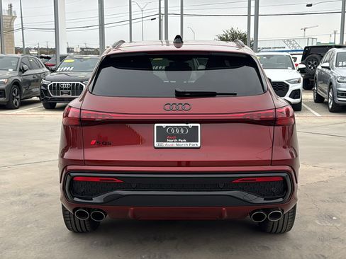New 2025 Audi SQ5 Premium Plus image 6