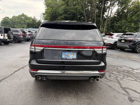 Used 2021 Lincoln Aviator Reserve AWD/4WD image 9