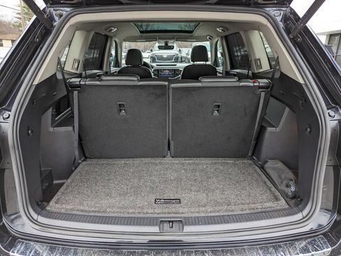 Used 2023 Volkswagen Atlas SE w/ Panoramic Sunroof Package image 44