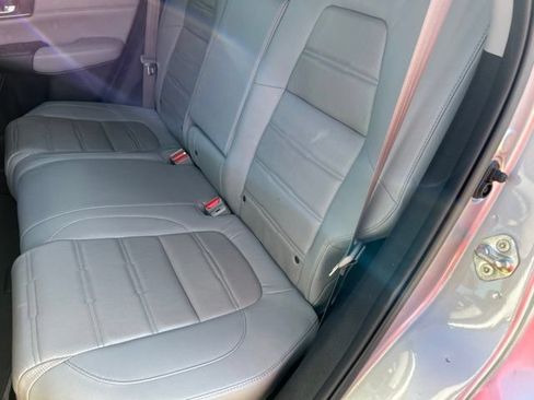 Used 2019 Honda CR-V Touring image 11
