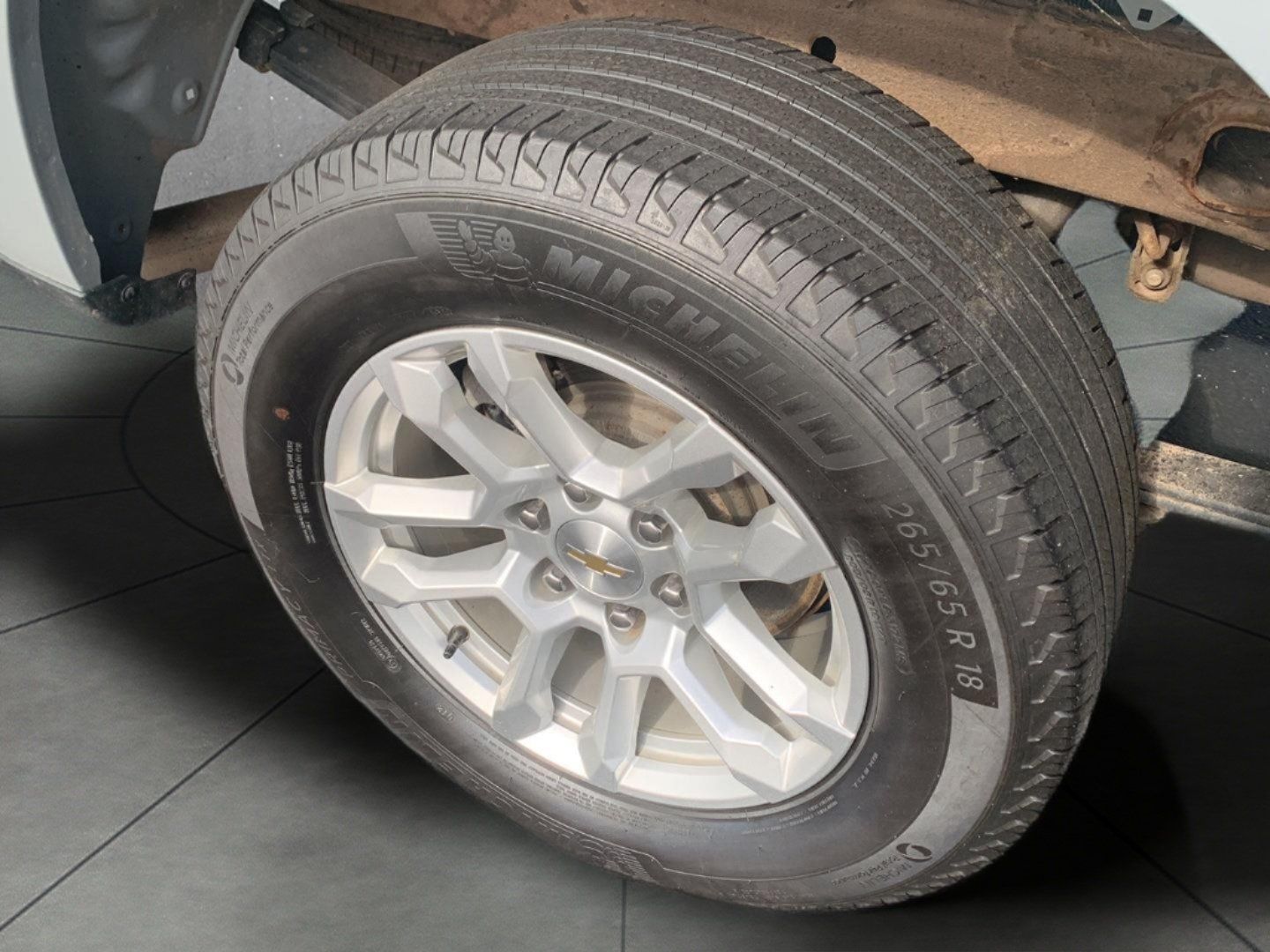 Used 2024 Chevrolet Silverado 1500 LT AWD/4WD image 26