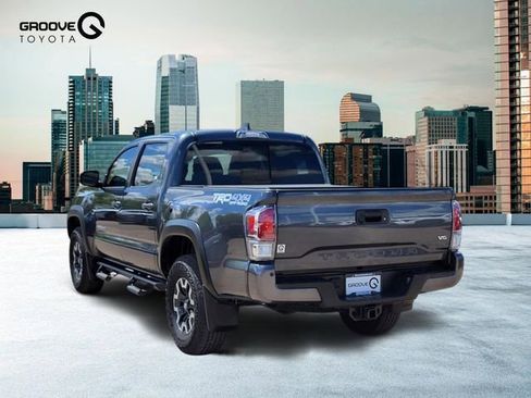 Used 2023 Toyota Tacoma TRD Off-Road w/ Technology Package AWD/4WD image 3
