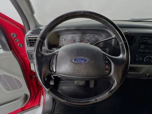 Used 2004 Ford F250 XLT image 12