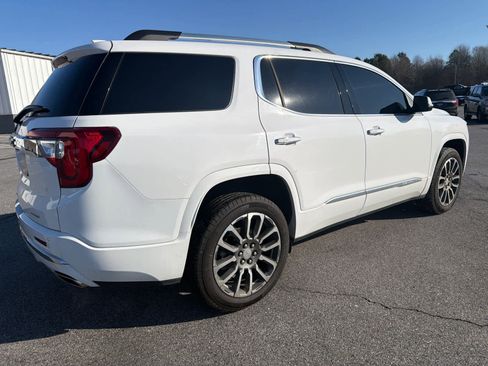 Used 2023 GMC Acadia Denali image 6