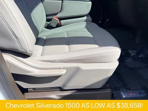 Used 2022 Chevrolet Silverado 1500 LT w/ Z71 Off-Road Package AWD/4WD image 16