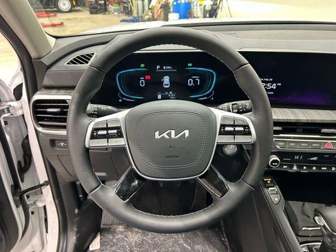 New 2025 Kia Telluride EX image 12