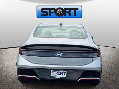 Used 2025 Hyundai Sonata SEL FWD image 25