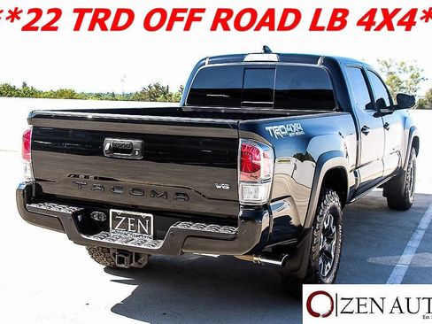 Used 2022 Toyota Tacoma TRD Off-Road w/ TRD Premium Off Road Package image 9