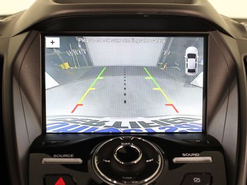 Used 2019 Ford Escape Titanium image 27