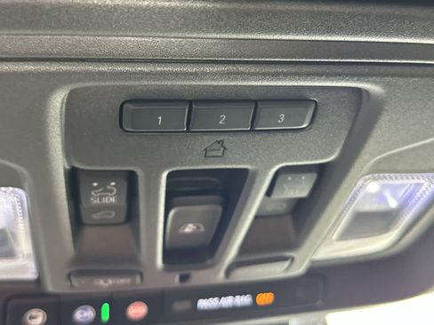 Used 2023 Chevrolet Silverado 1500 ZR2 w/ Technology Package AWD/4WD image 35
