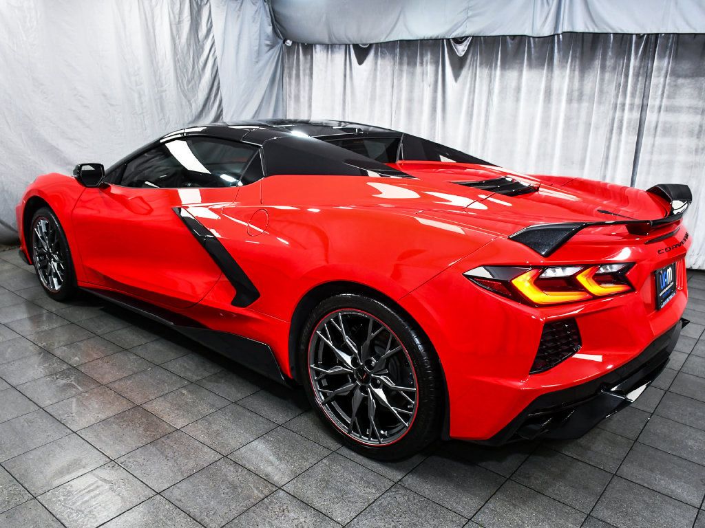Used 2024 Chevrolet Corvette Stingray Premium Conv w/ Z51 Performance Package RWD image 5