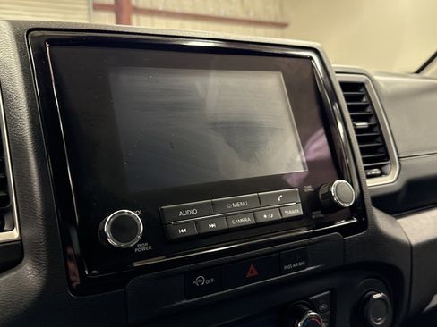 Used 2024 Nissan Frontier SV w/ SV Convenience Package image 10