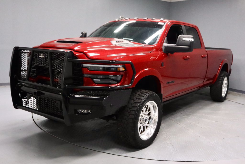 Used 2026 RAM 3500 Limited AWD/4WD image 9