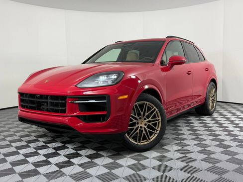 Certified 2026 Porsche Cayenne AWD/4WD image 1