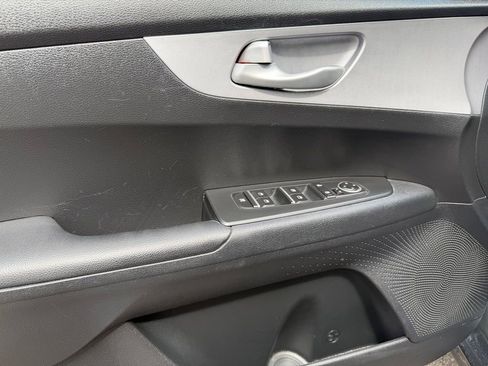 Used 2024 Kia Forte LXS image 16