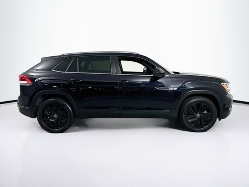 Used 2023 Volkswagen Atlas Cross Sport SE FWD image 4