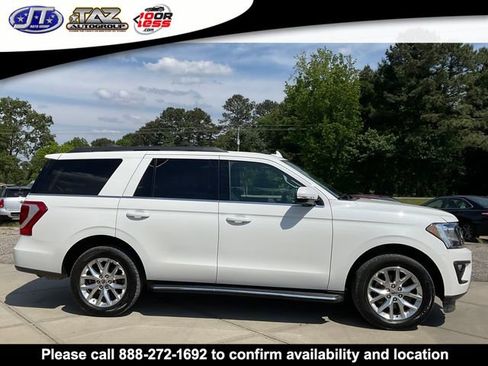 Used 2020 Ford Expedition XLT w/ Equipment Group 202A AWD/4WD image 8
