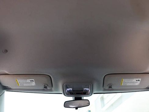 Used 2021 Chevrolet Traverse LS FWD image 45