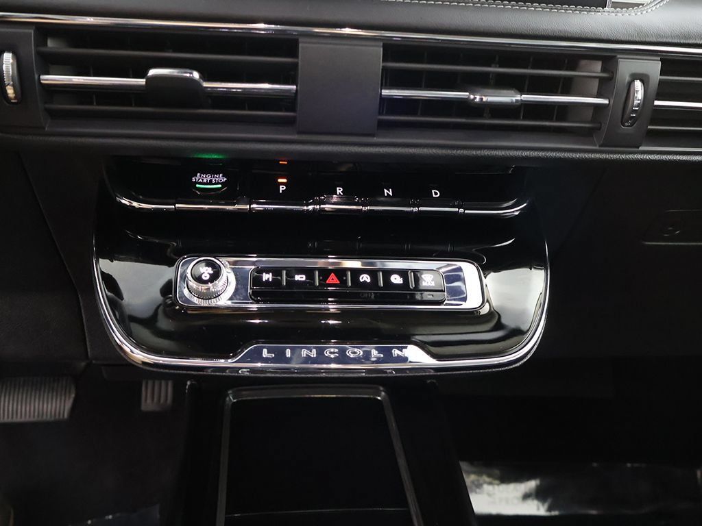Used 2024 Lincoln Corsair AWD image 50