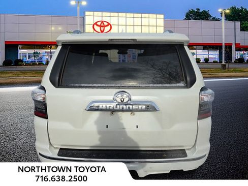 Used 2016 Toyota 4Runner Limited image 7