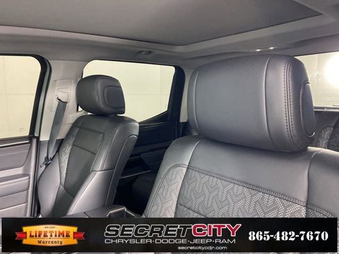 Used 2024 Toyota Tundra Limited image 10