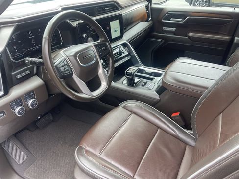 Used 2024 GMC Sierra 1500 Denali w/ Denali Reserve Package AWD/4WD image 9