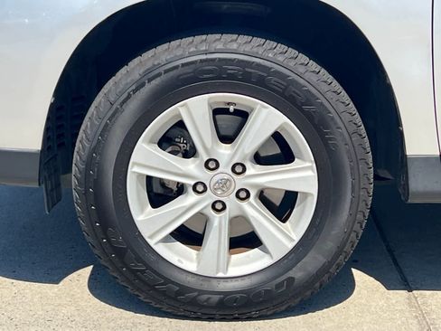 Used 2013 Toyota Highlander Plus FWD image 26