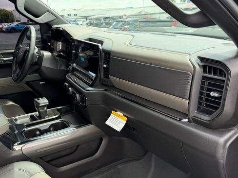 Used 2024 Chevrolet Silverado 1500 ZR2 AWD/4WD image 18