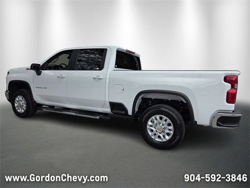 New 2026 Chevrolet Silverado 2500 LT image 3
