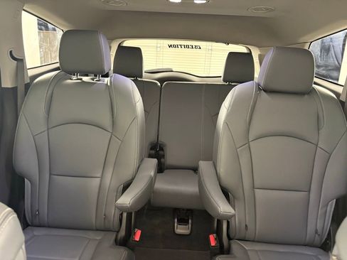 Used 2021 Buick Enclave Essence w/ Sport Touring Edition image 37